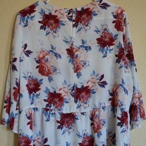 Faded Glory Tops - Floral swoop neck floral blouse Faded Glory Tops - Floral swoop neck floral blouse